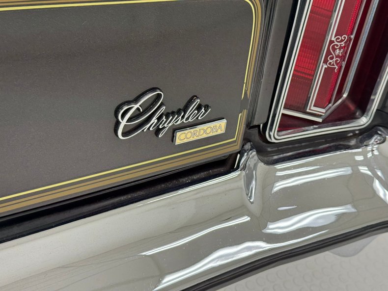1977 Chrysler Cordoba 21