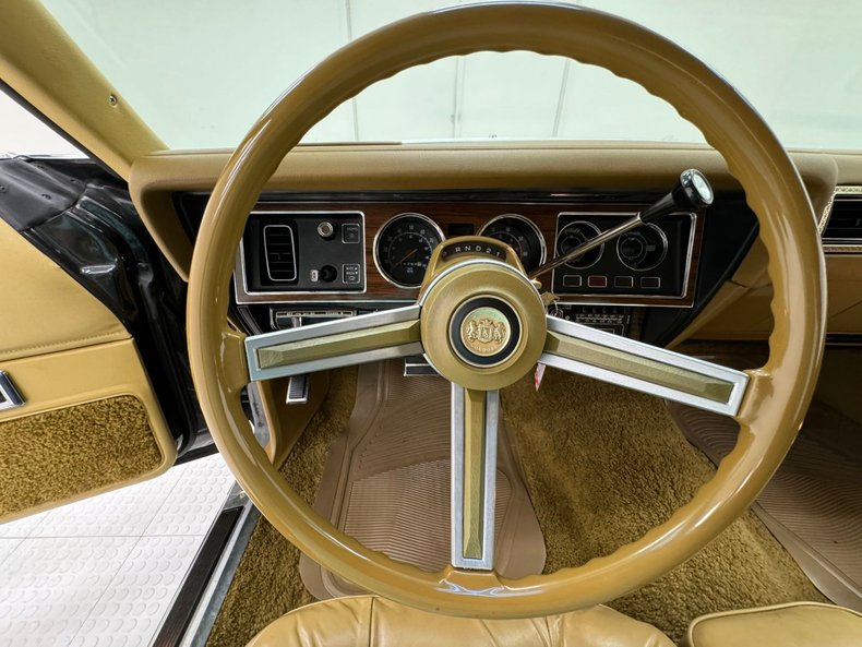 1977 Chrysler Cordoba 43