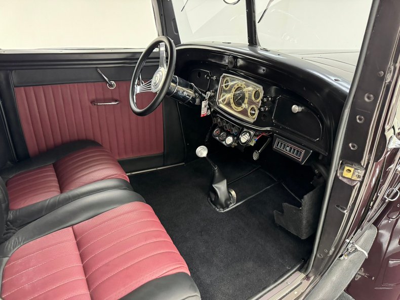 1933 Chrysler Imperial 34
