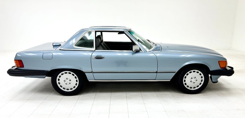 1986 Mercedes-Benz 560SL 6
