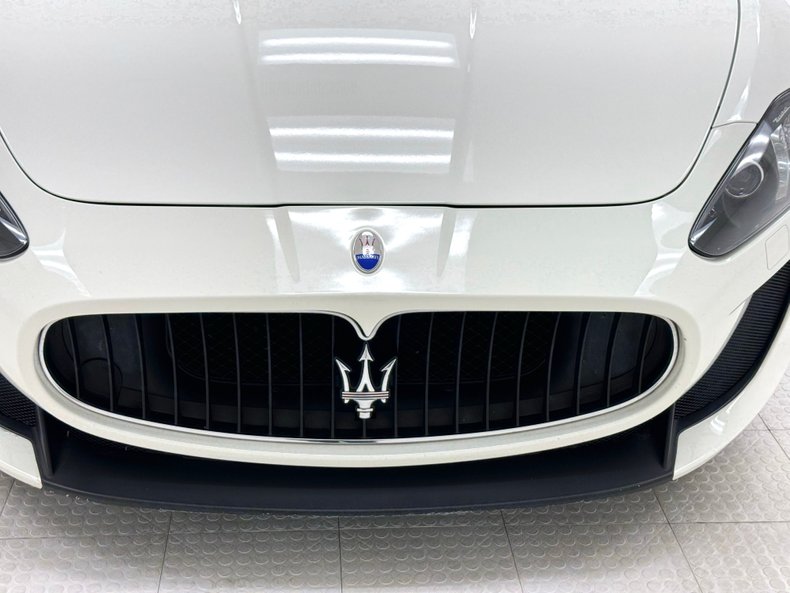 2015 Maserati GranTurismo 9