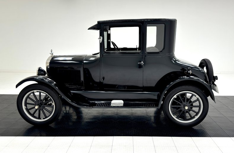 thumbnail interactive-video image 1 of OEM 1926-1927 Ford Model T Coupe Door Glass Set – Laminated Safety Glass 1 of 2