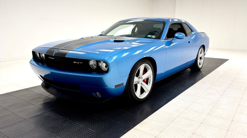 2010 Dodge Challenger | American Muscle CarZ