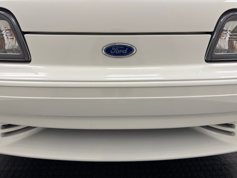 1993 Ford Mustang 12