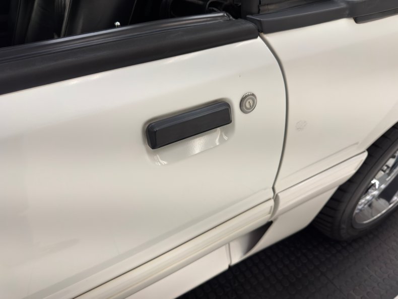 1993 Ford Mustang 20
