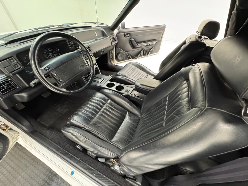 1993 Ford Mustang 75