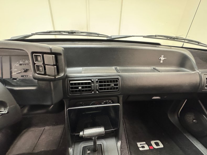 1993 Ford Mustang 83