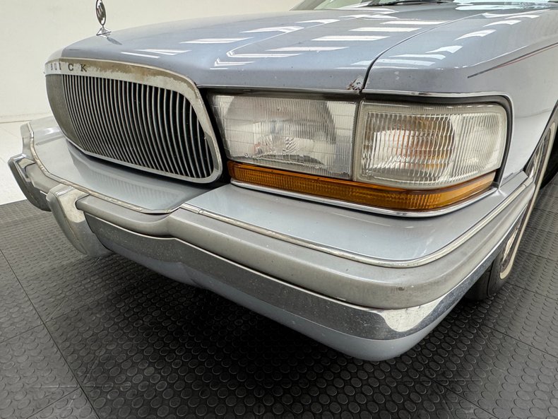 1995 Buick Roadmaster 11