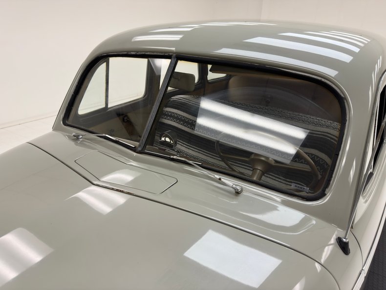 1941 Nash Ambassador 13
