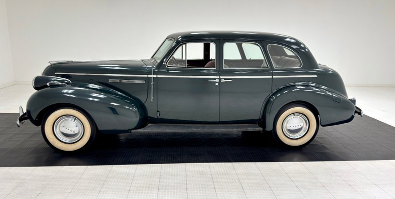 1939 Buick Series 61 2