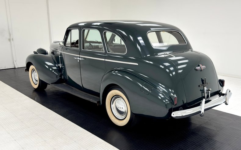 1939 Buick Series 61 3