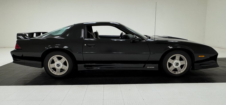 1991 Chevrolet Camaro 6