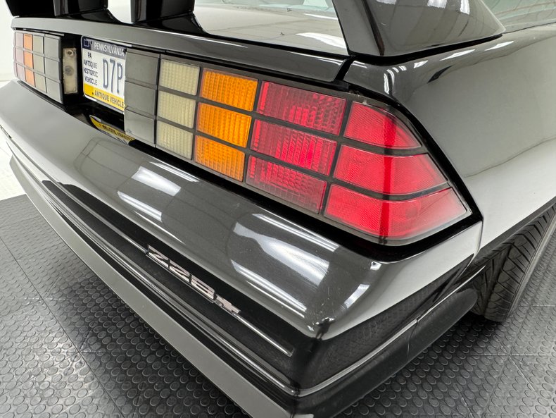 1991 Chevrolet Camaro 22