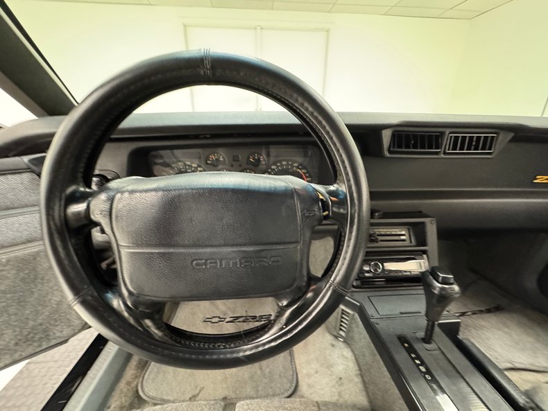 1991 Chevrolet Camaro 121