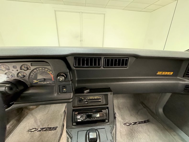 1991 Chevrolet Camaro 124