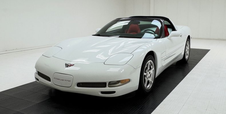 2000 Chevrolet Corvette 2
