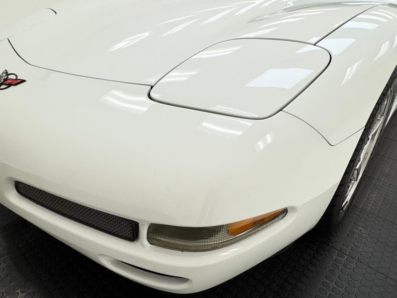 2000 Chevrolet Corvette 13