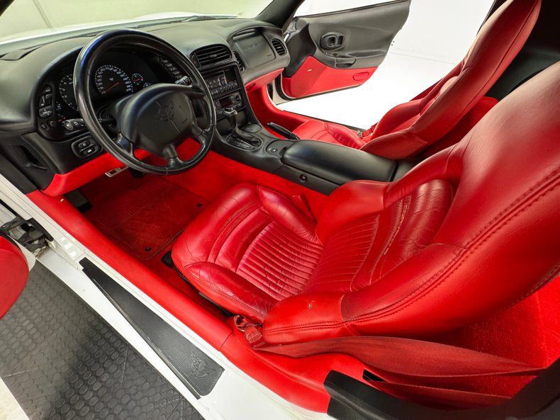 2000 Chevrolet Corvette 74