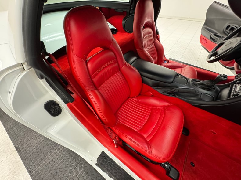 2000 Chevrolet Corvette 75