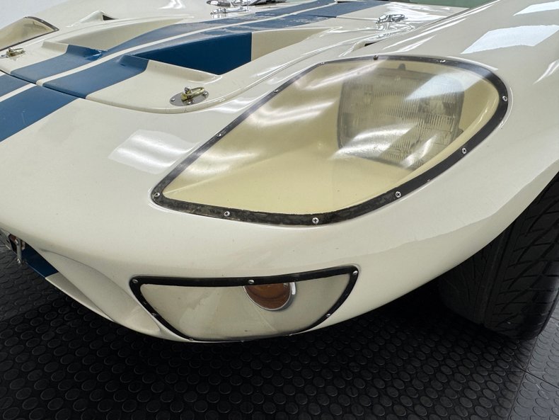 1988 Pontiac Fiero 10