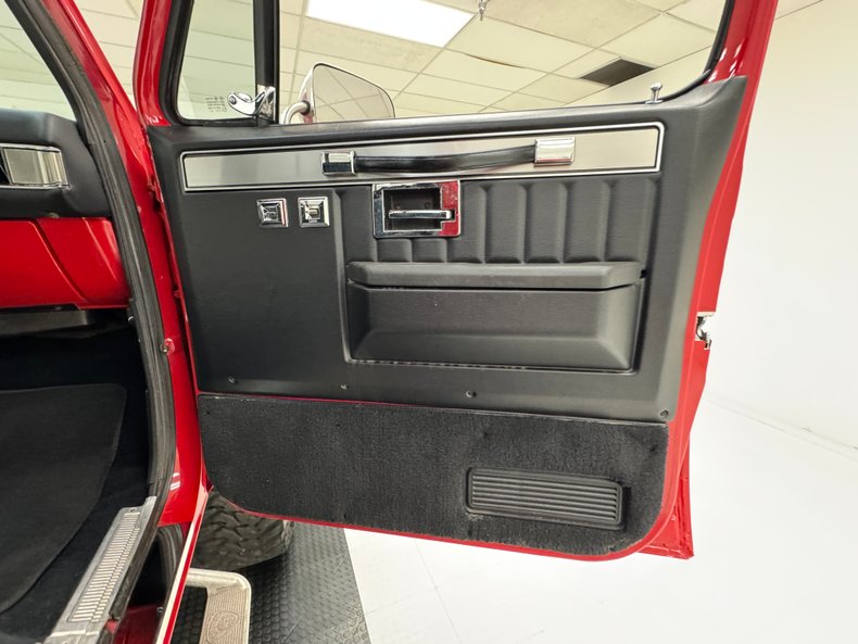 1987 Chevrolet K-10 36