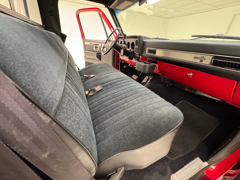 1987 Chevrolet K-10 40