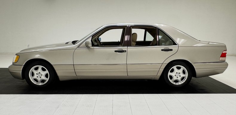 1999 Mercedes-Benz S320 2