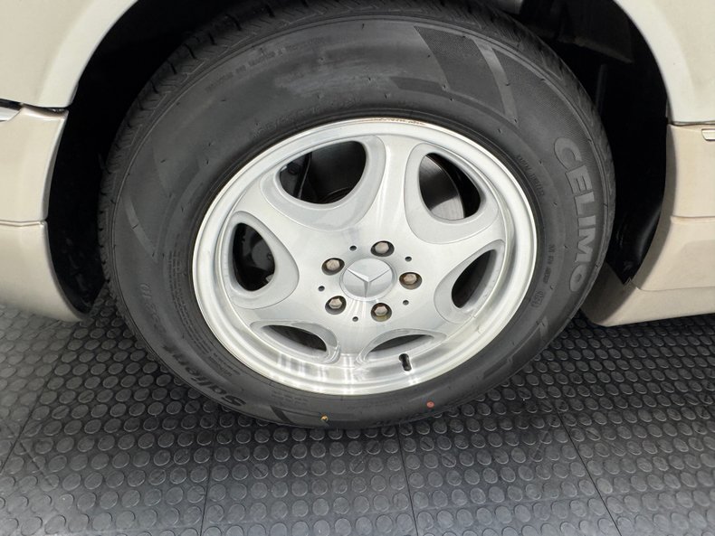 1999 Mercedes-Benz S320 12