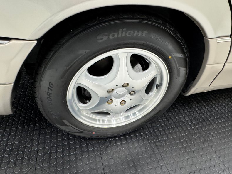 1999 Mercedes-Benz S320 21