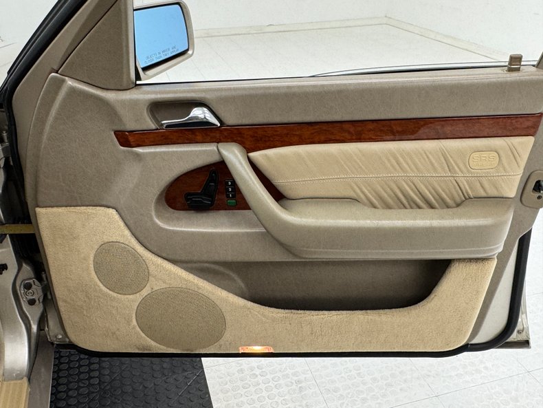 1999 Mercedes-Benz S320 48