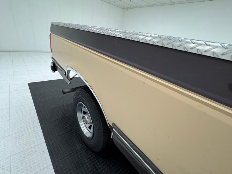 1990 Ford F150 46