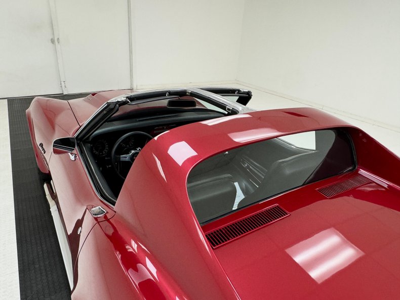1971 Chevrolet Corvette 26