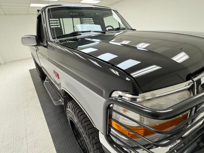 1995 Ford F150 23