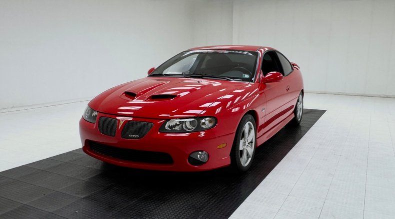 2005 Pontiac GTO 1
