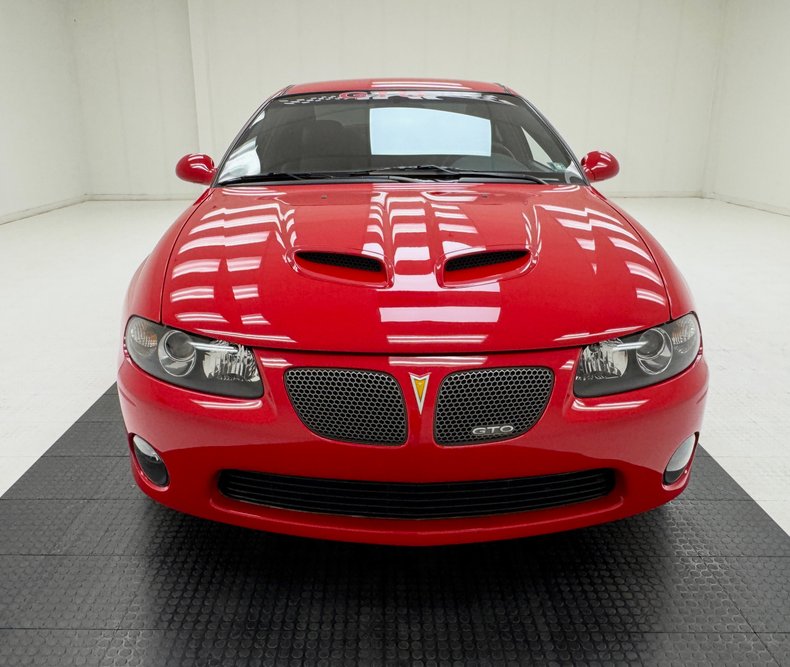 2005 Pontiac GTO 8