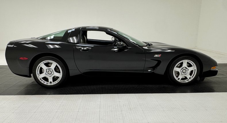 1998 Chevrolet Corvette 9
