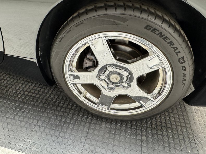 1998 Chevrolet Corvette 23