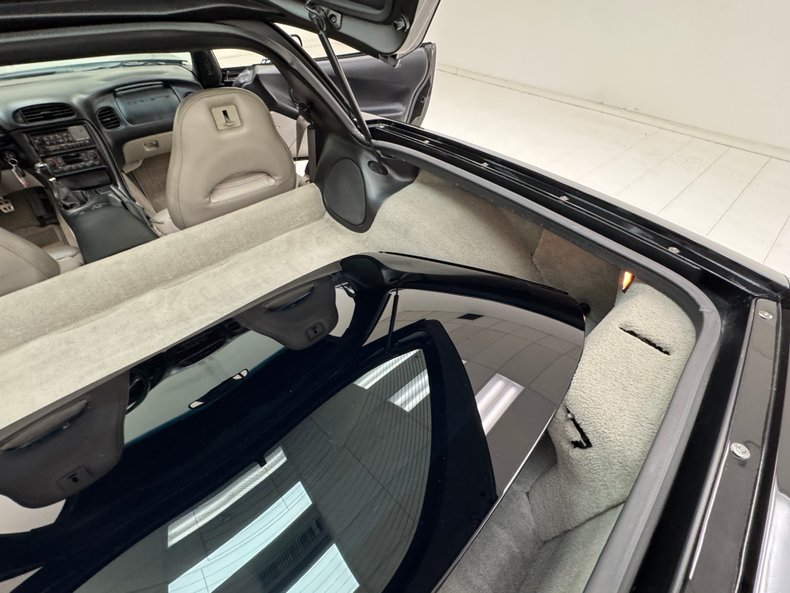 1998 Chevrolet Corvette 43
