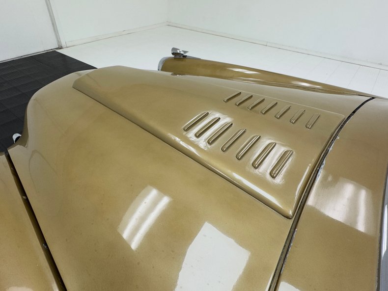 1957 Studebaker Golden Hawk 15