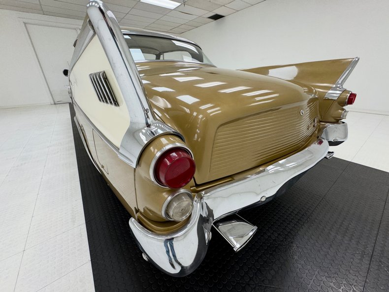 1957 Studebaker Golden Hawk 25