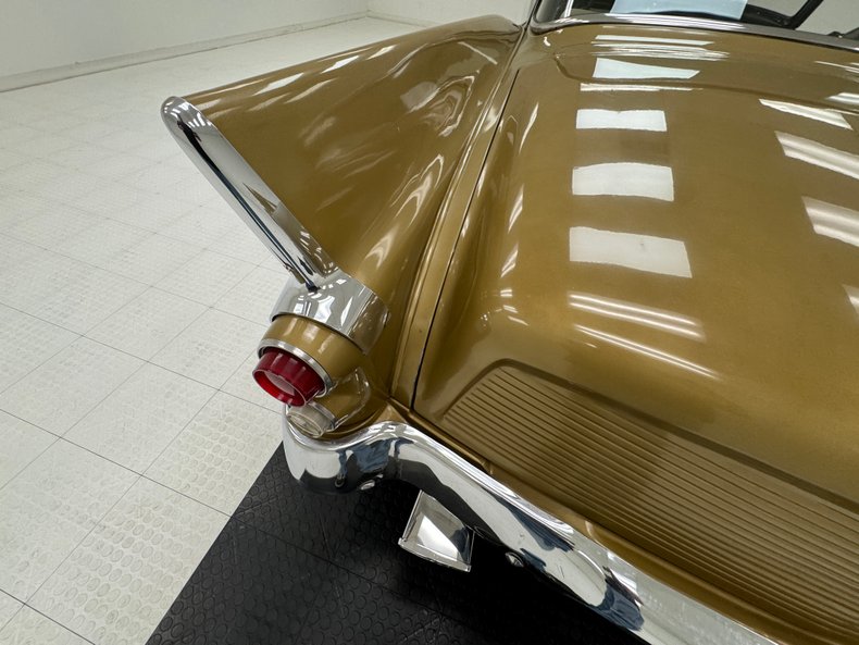 1957 Studebaker Golden Hawk 40