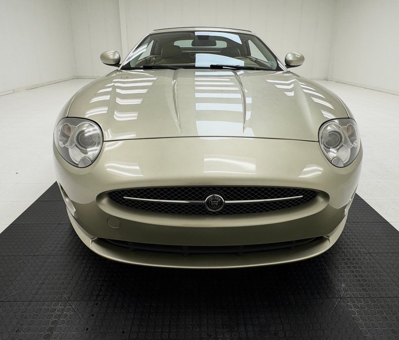 2007 Jaguar XK8 11