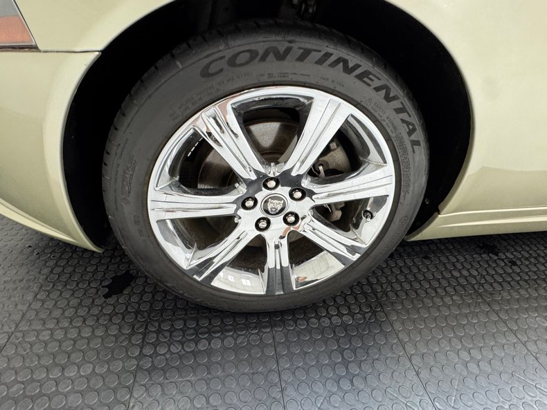 2007 Jaguar XK8 14