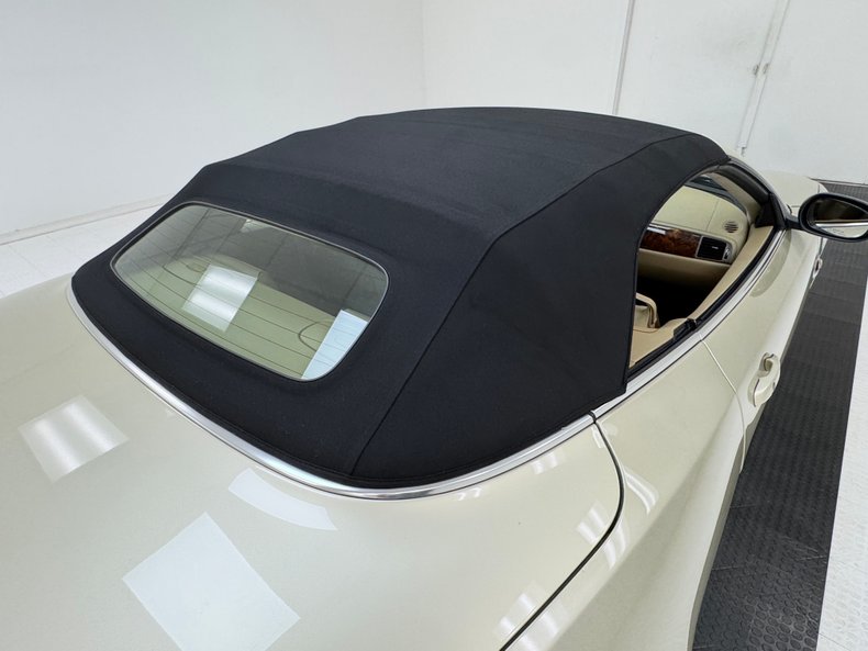 2007 Jaguar XK8 26