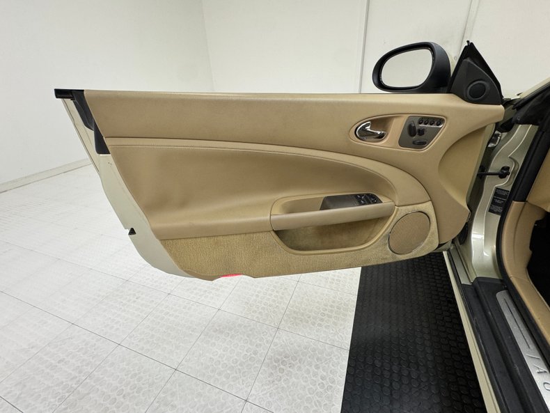 2007 Jaguar XK8 52