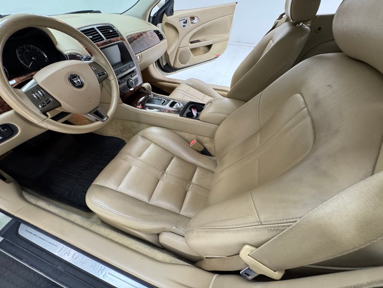 2007 Jaguar XK8 62