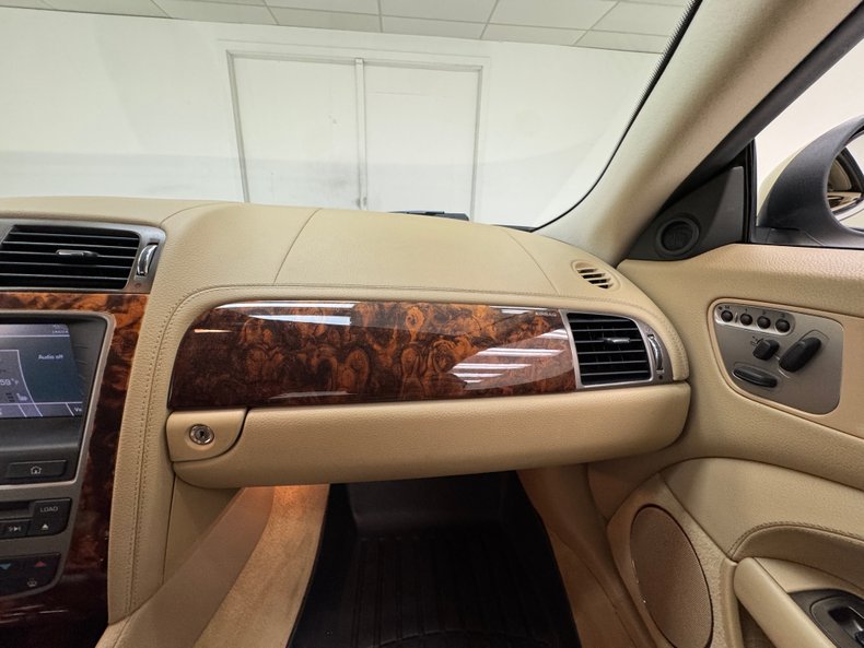 2007 Jaguar XK8 72