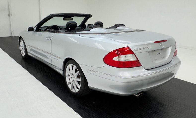 2007 Mercedes-Benz CLK350 7
