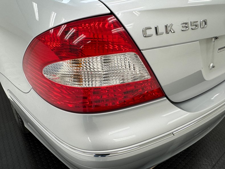 2007 Mercedes-Benz CLK350 23