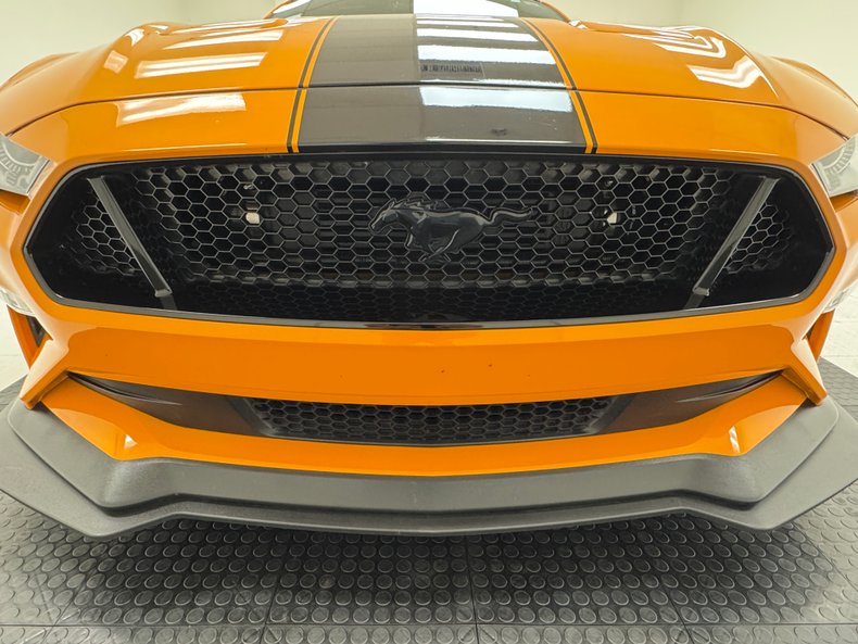 2019 Ford Mustang 9